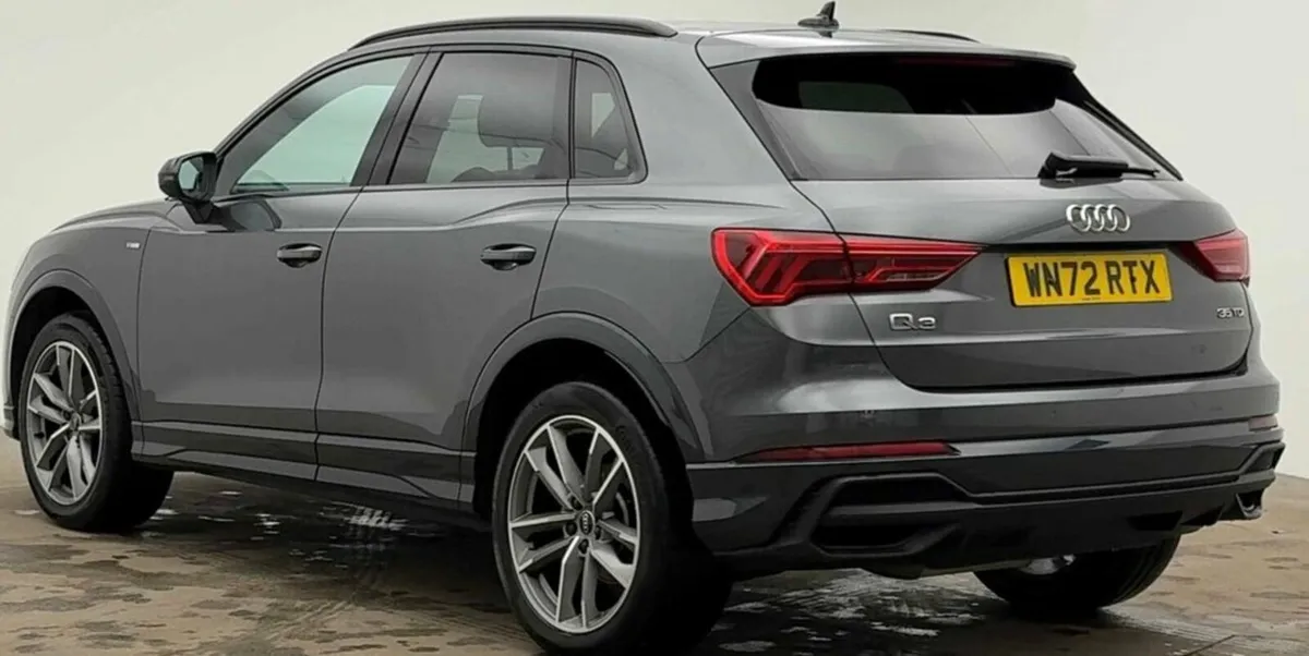 2.0 TDI 35 Black Edition SUV 5dr Diesel S Tronic E - Image 3