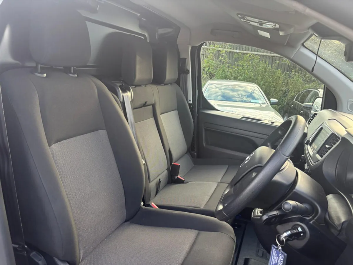 Opel Vivaro 2.0  TD 140 BHP. F3100 PRO L2H1 - Image 4