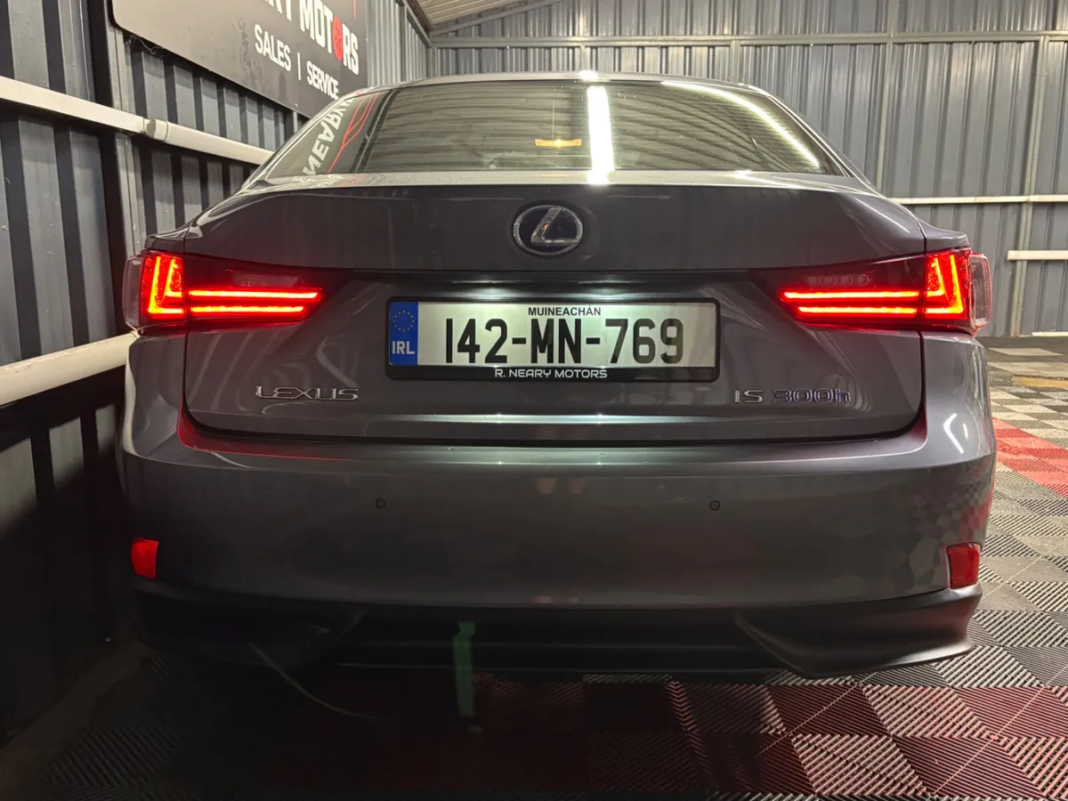 2014 142 Lexus IS300H Executive Automatic - Image 2
