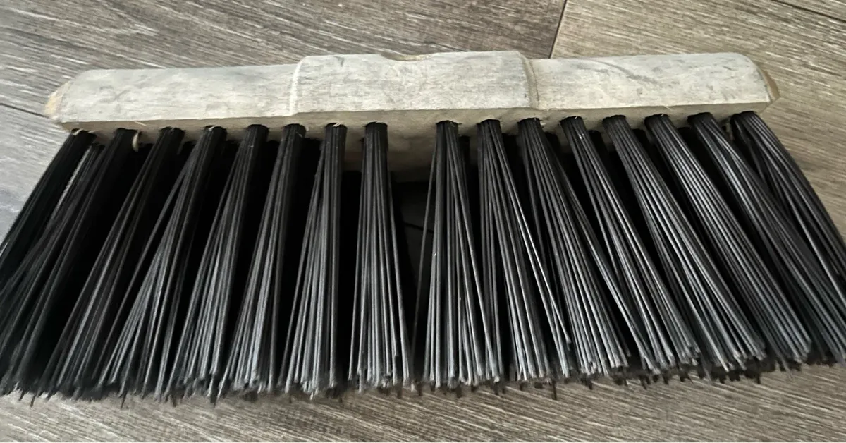 For sale New yard brush - Image 2