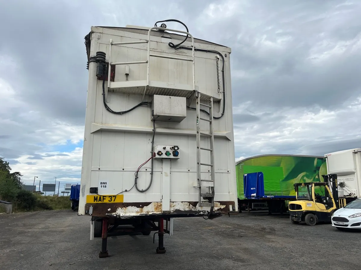 2013 BMI Triaxle Walking Floor Trailer - Image 3