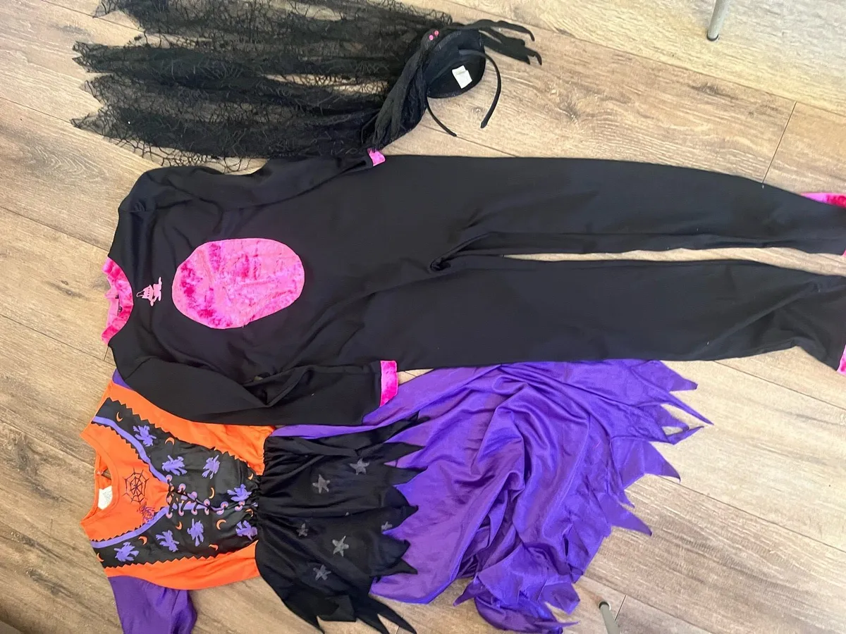 Halloween costumes - Image 4