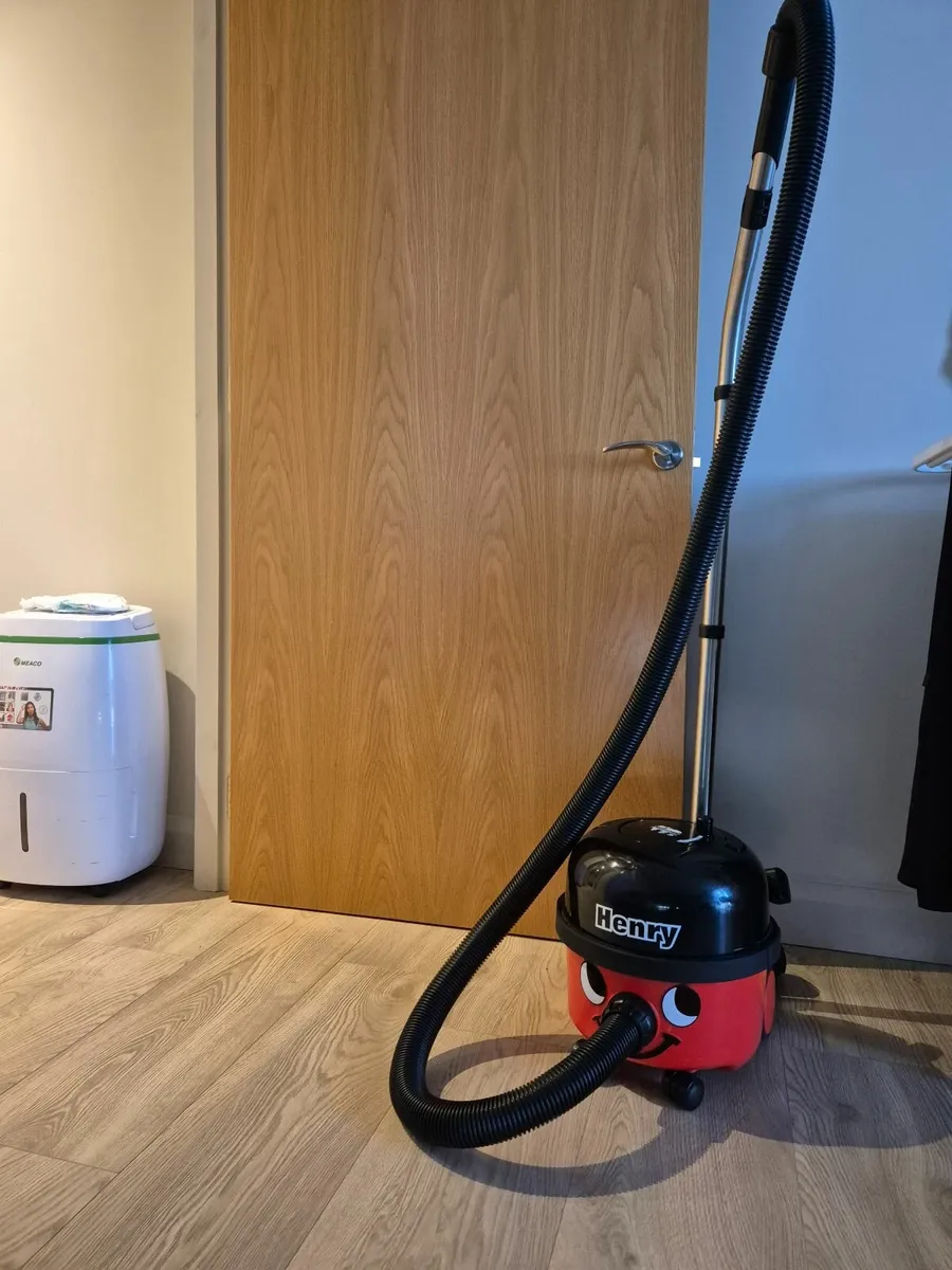 Vacuum  Hanry - Image 2