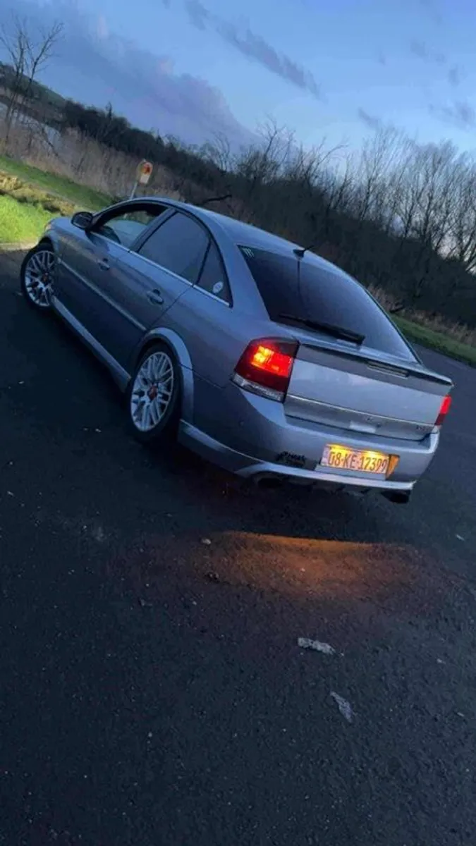 2008 Vauxhall Vectra - Image 1