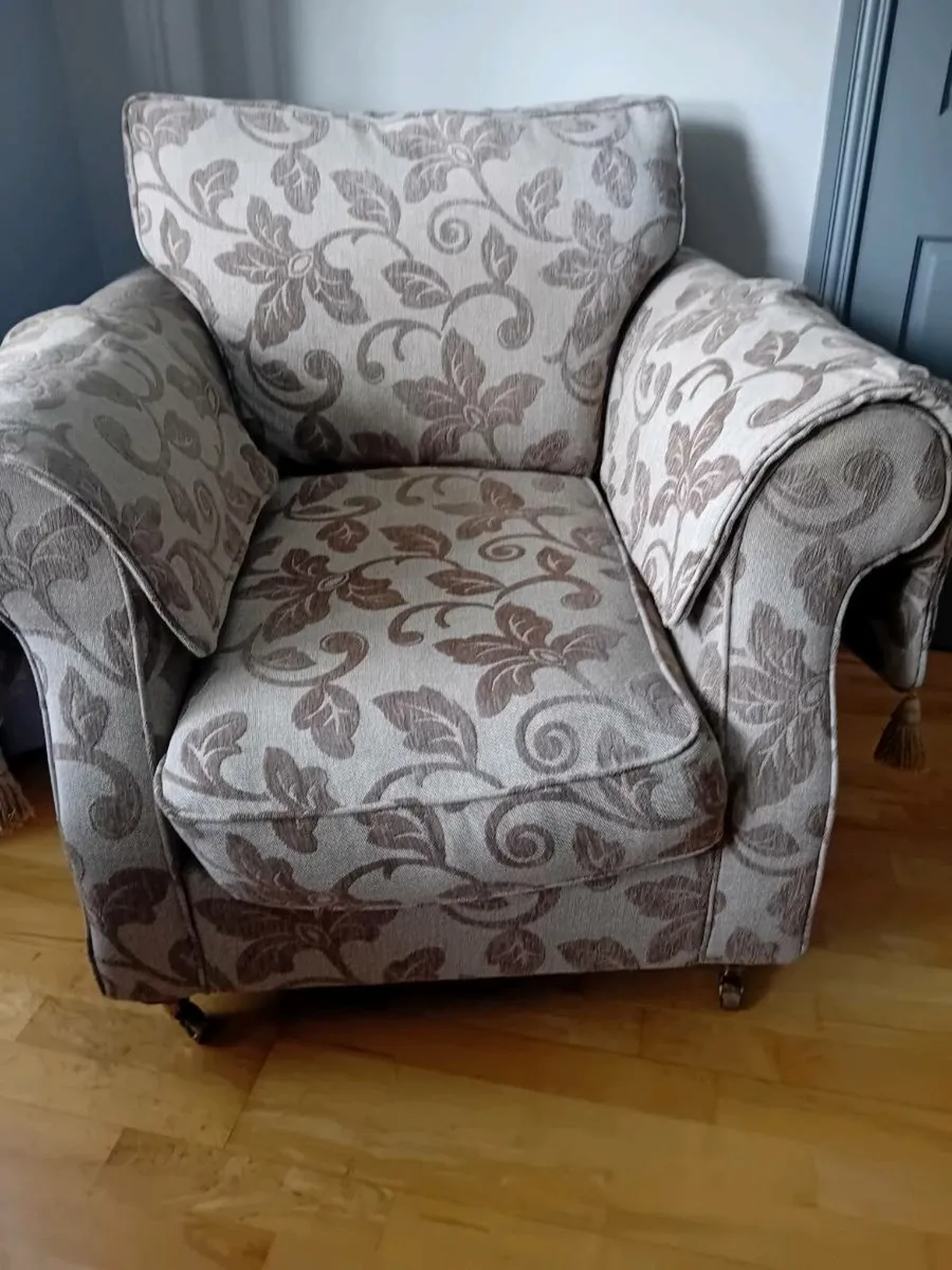 Armchair  large velvet pouffe and picture - Image 4