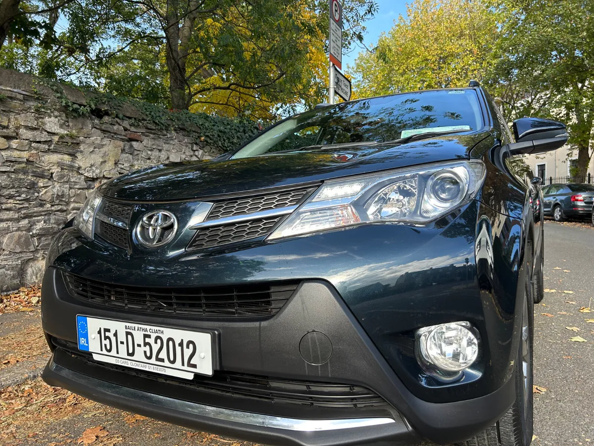 2015 TOYOTA RAV-4 D4D PARKING CAMERA NCT MAY2026 - Image 1