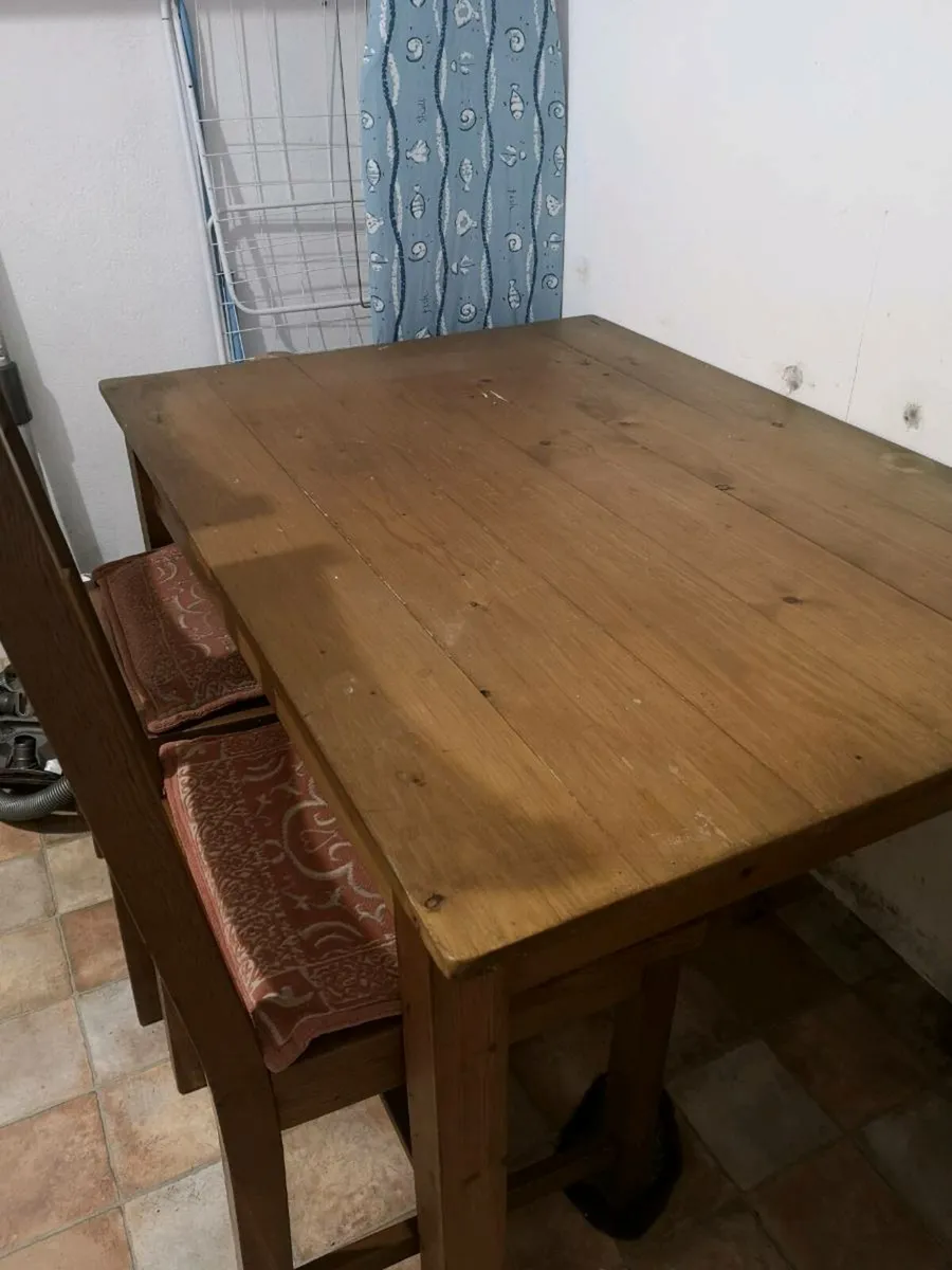 **CLEARANCE** Small Table & 2  Solid Oak Chairs - Image 1