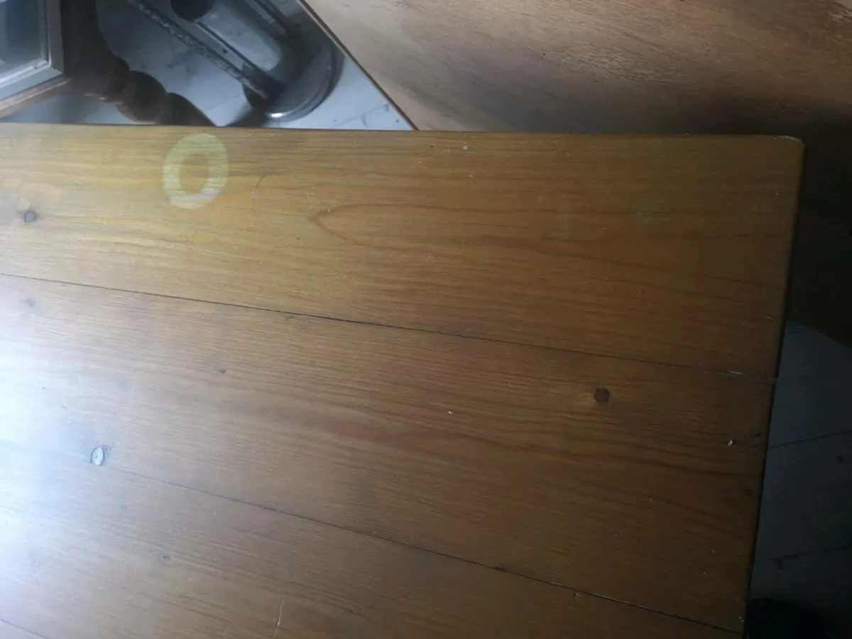 **CLEARANCE** Small Table & 2  Solid Oak Chairs - Image 3