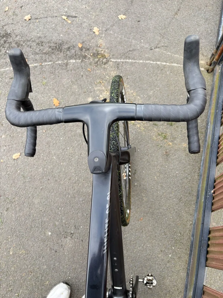 Canyon Inflite CF SL8 - Image 2