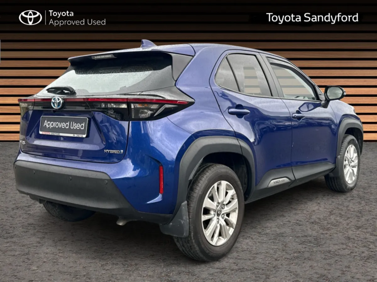 Toyota Yaris Cross LUNA HYBRID AUTOMATIC // REAR C - Image 2