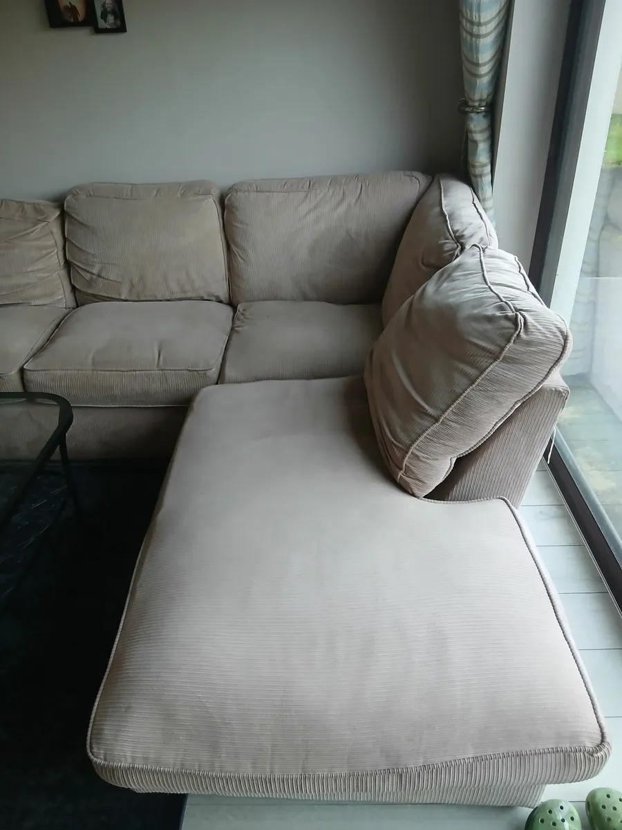 Corner couch - Image 2