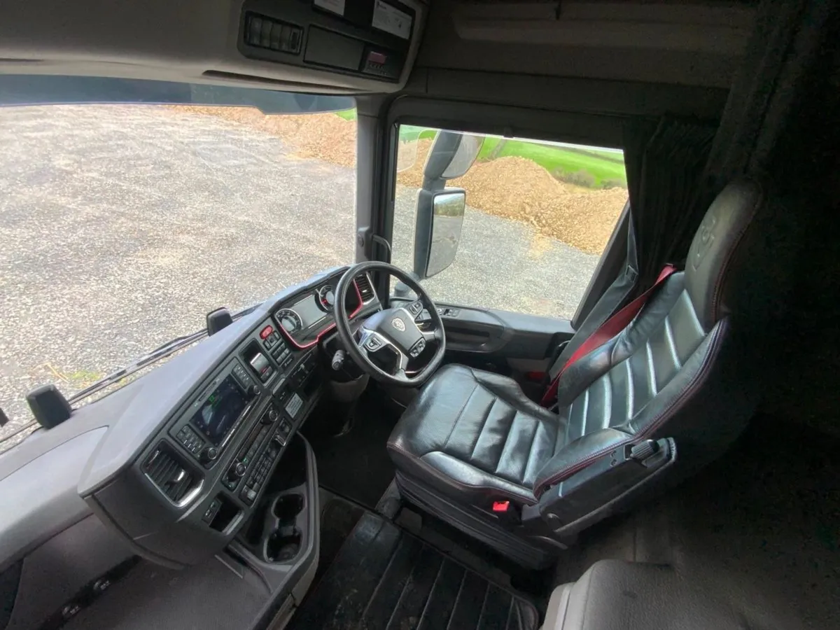Scania T Series S Series V8 580hp Midlift Axle... - Image 2