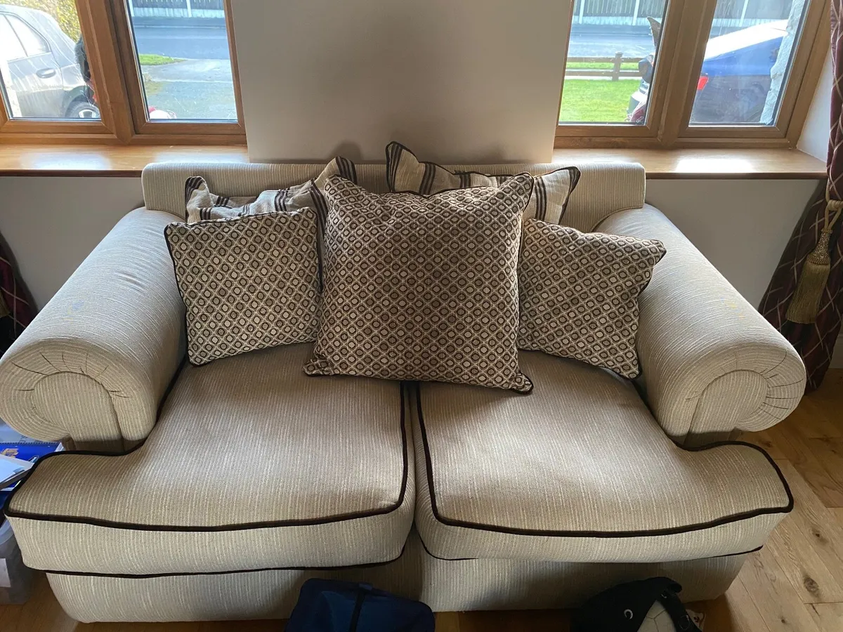 Fabric sofas - Image 2