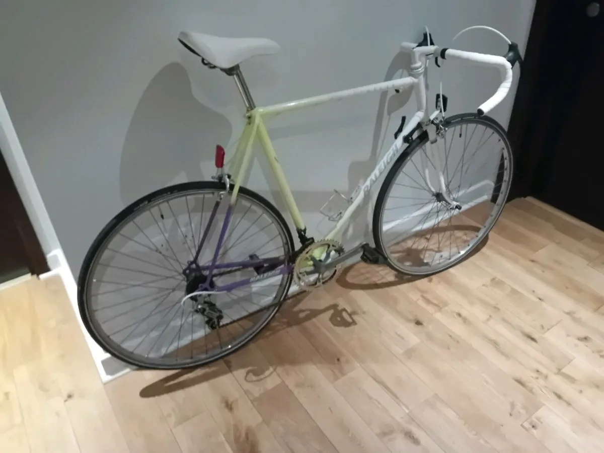 1991 Raleigh Scorpio 12 - Image 3