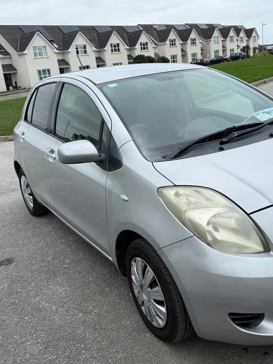 Toyota Vitz 2007 - Image 2