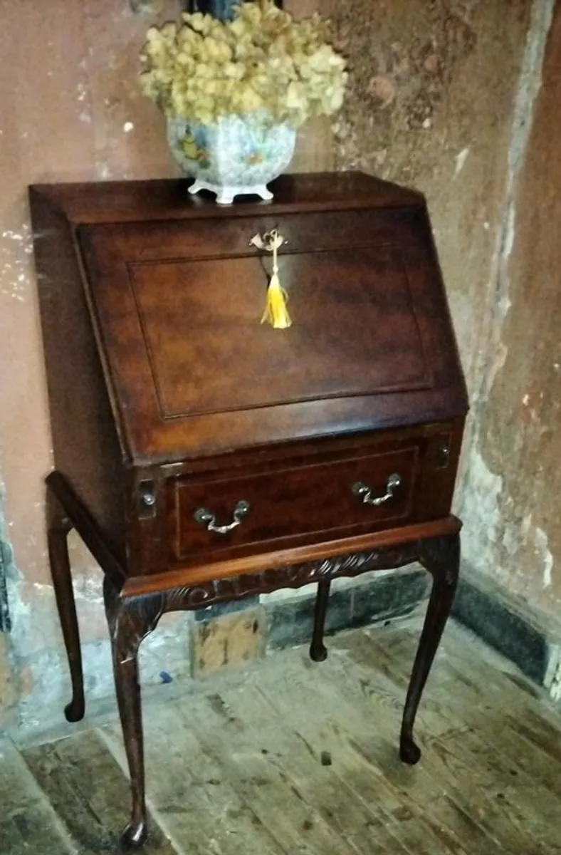 George IV mahogany slope front Desk or Bureau - Image 4