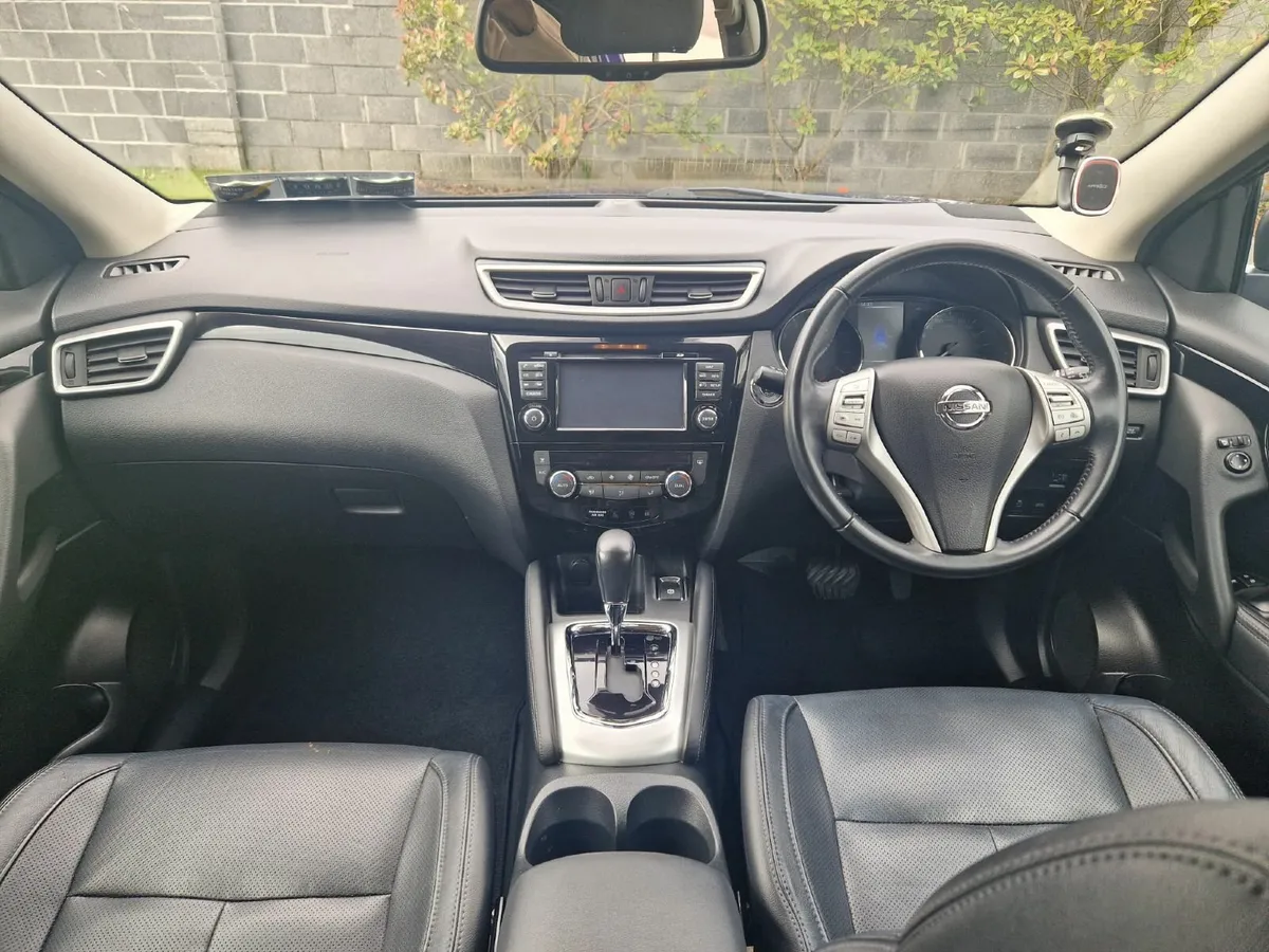 2017 Nissan Qashqai Tekna Automatic - Image 4