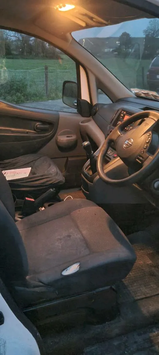 Low milage Nissan NV200 - Image 3