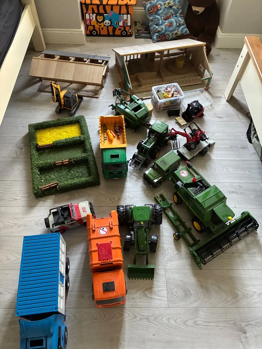 Toys - Image 1