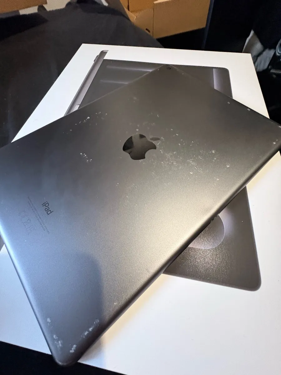 ipad 8th gen *READ AD* - Image 2