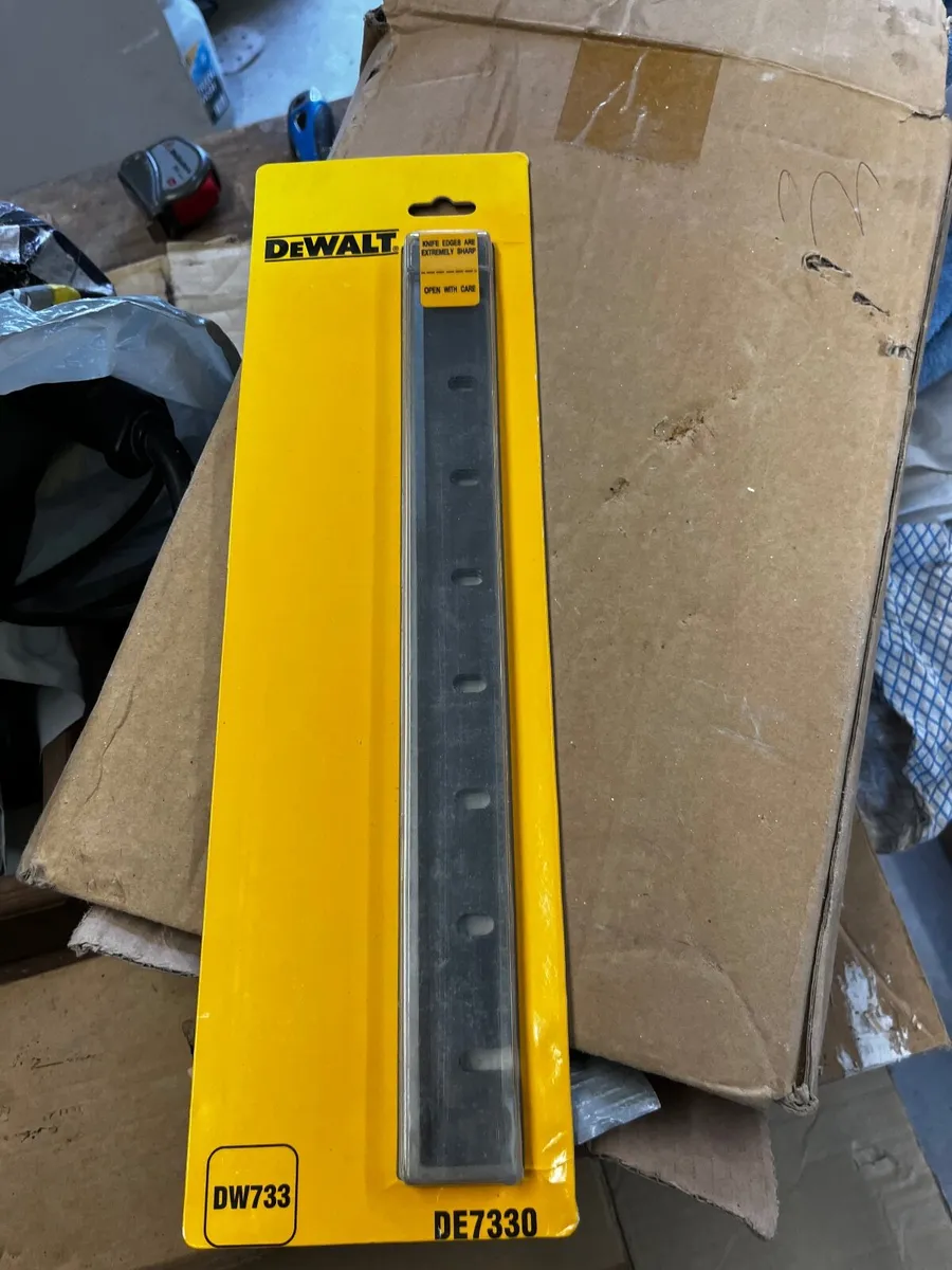 DW733 blades