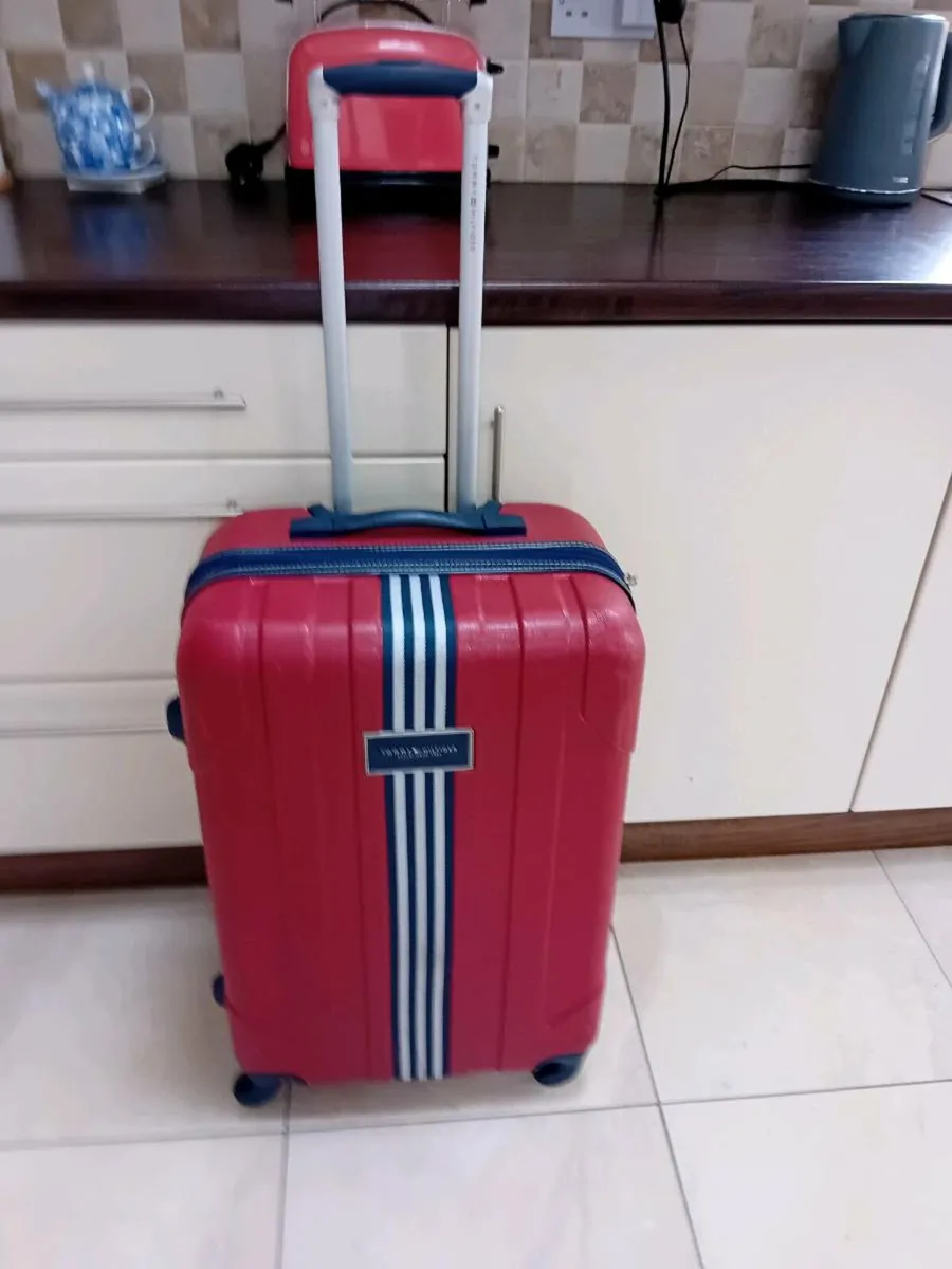 TOMMY HILFIGER LARGE HARD SUITCASE - Image 3