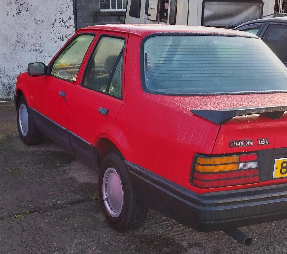 Ford Orion 1989 - Image 2
