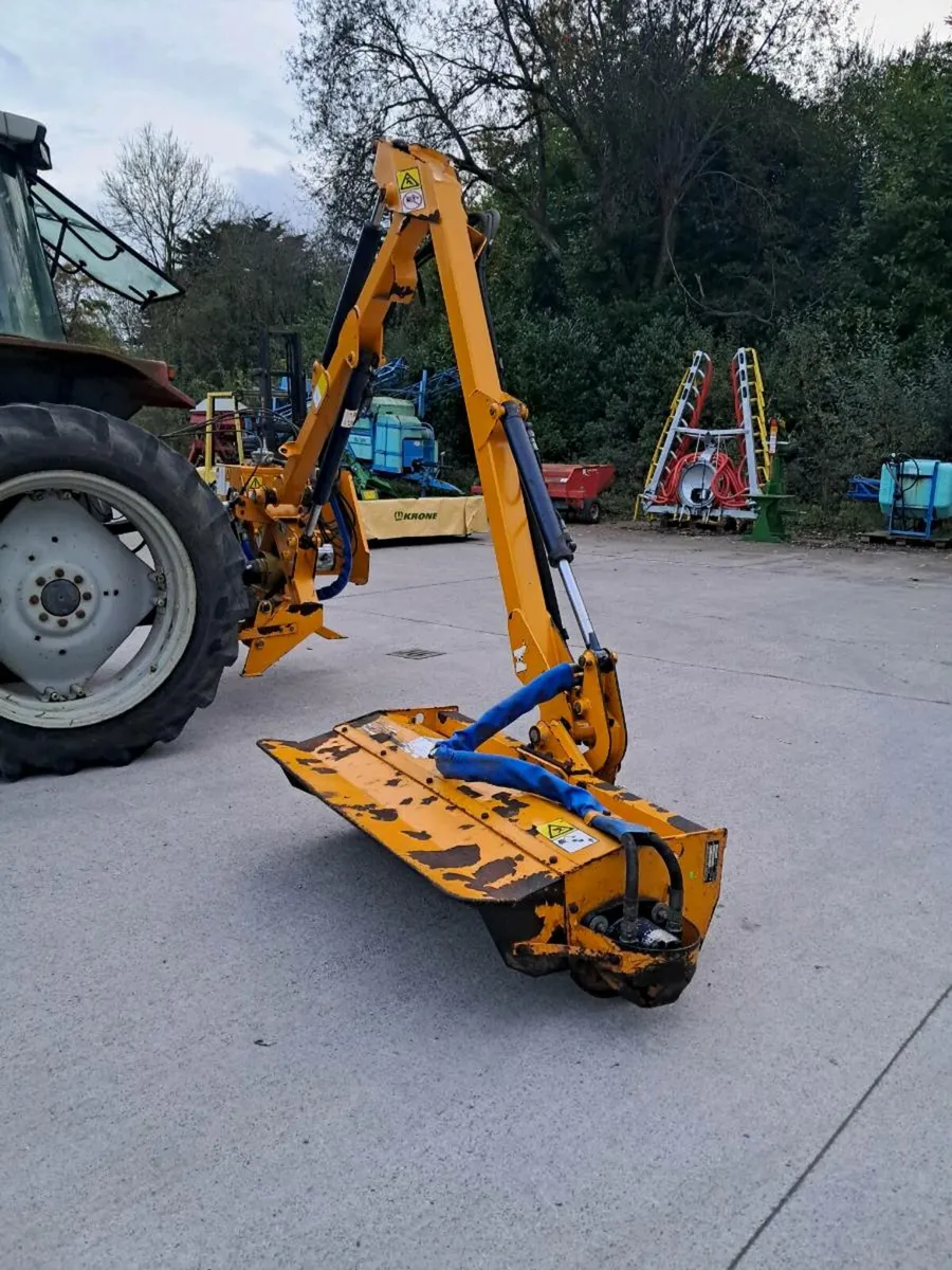 Bomford Kestrel Hedgecutter - Image 3