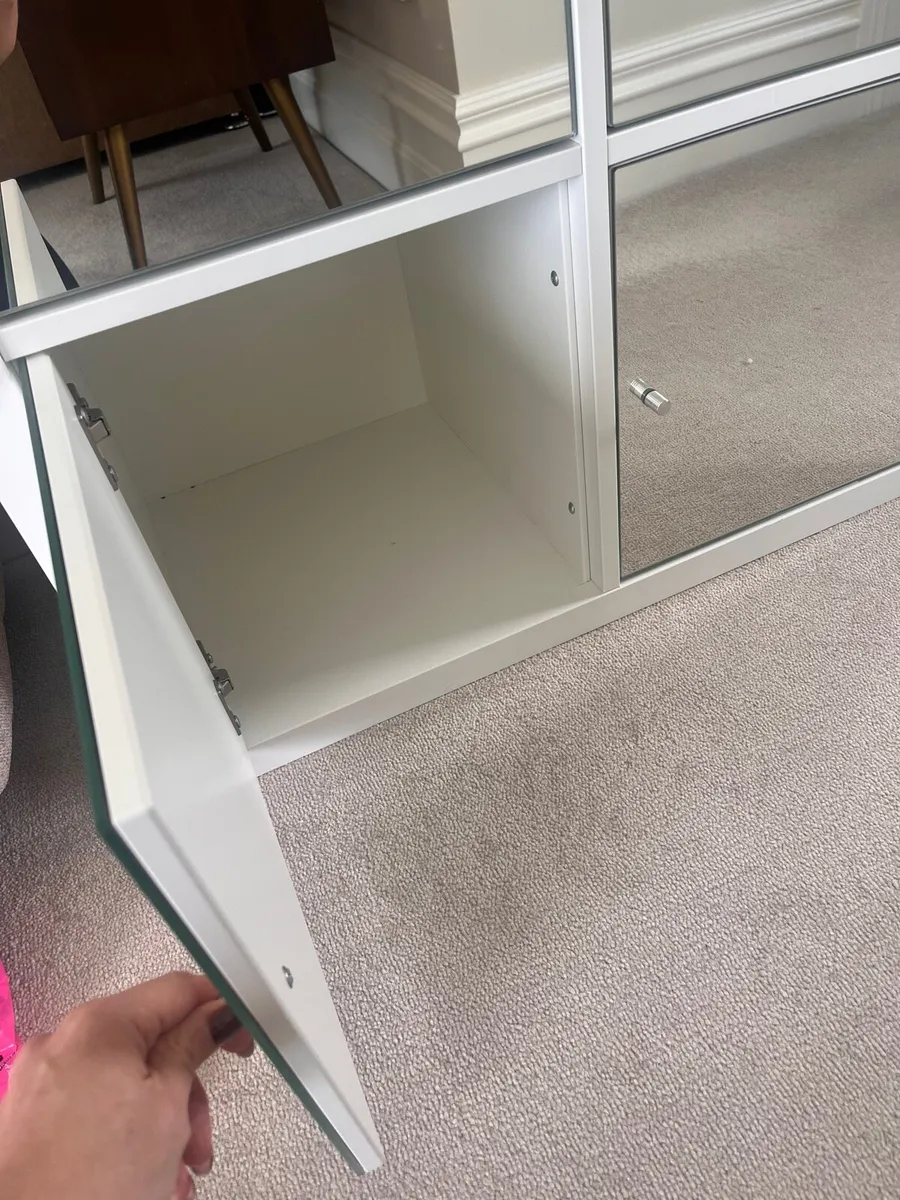 Kallax unit with 4 glass doors - Image 3