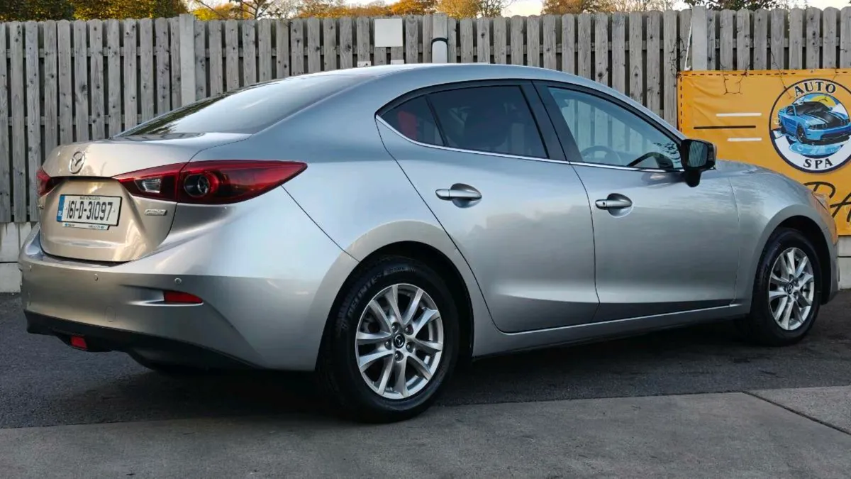 Mazda 3 1.5 diesel - Image 4