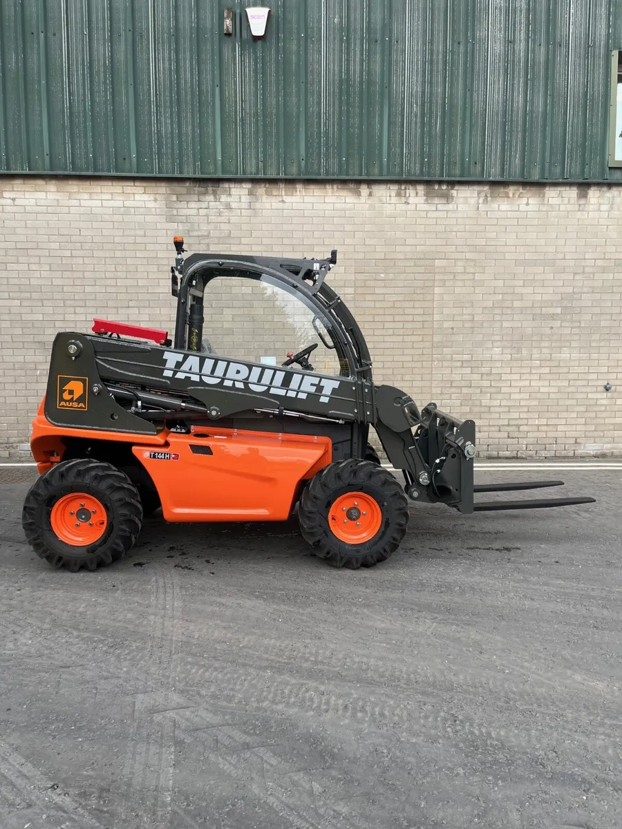 New AUSA T144H Compact Telehandlers - Image 2