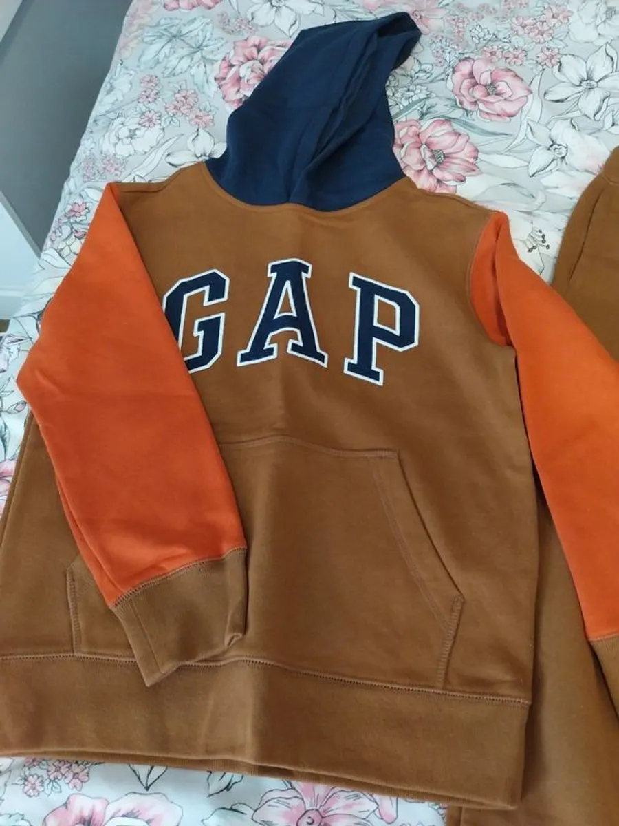 Boys clotges - Image 1