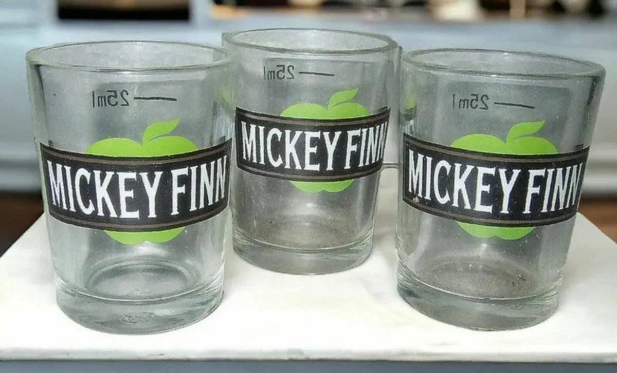 Vintage Authentic 'Mickey Finn' Trio - Image 1