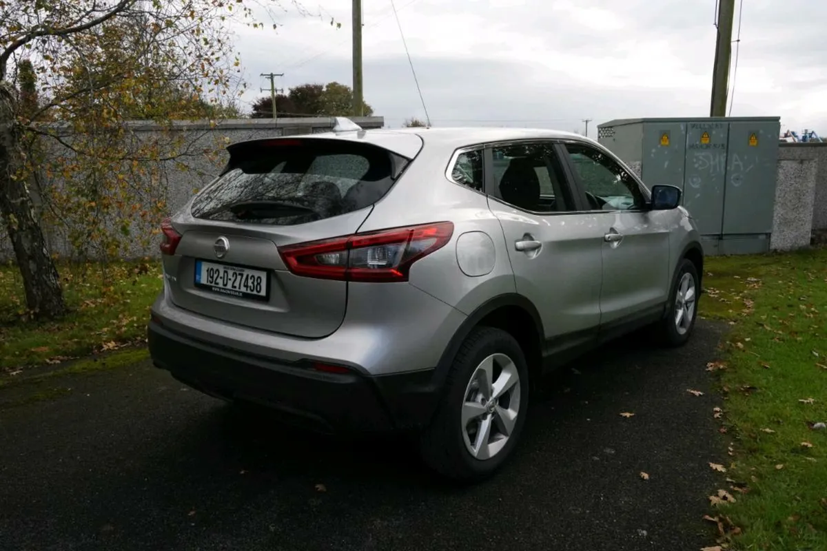 Nissan Qashqai 2019 Automatic Low mileage - Image 3