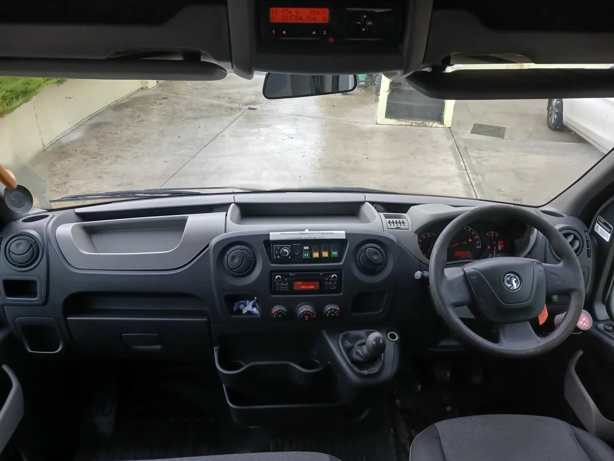 Vauxhall Movano 2013 20+wheelchair - Image 3