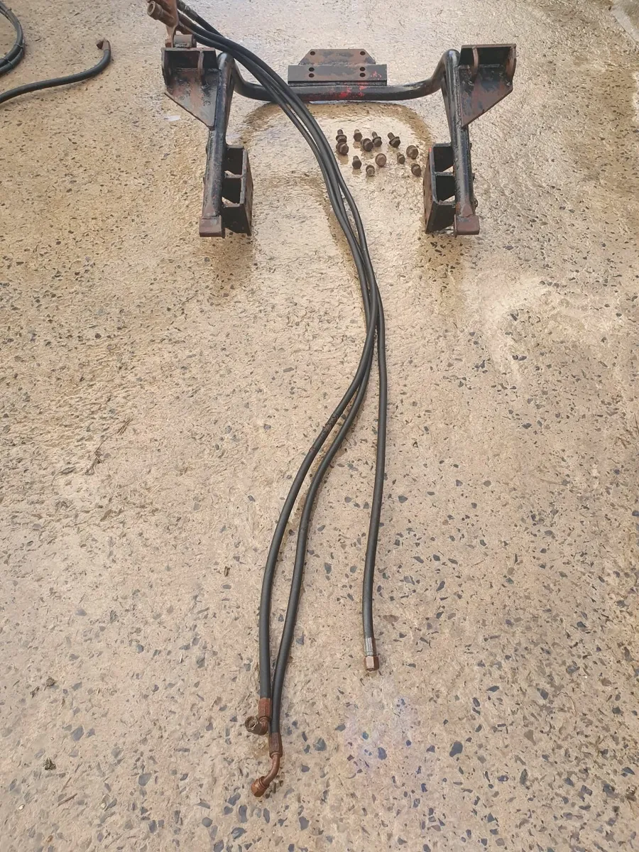 Quicke Brackets MF - Image 3