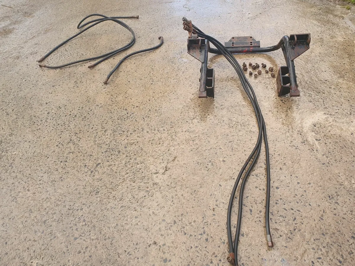 Quicke Brackets MF - Image 4