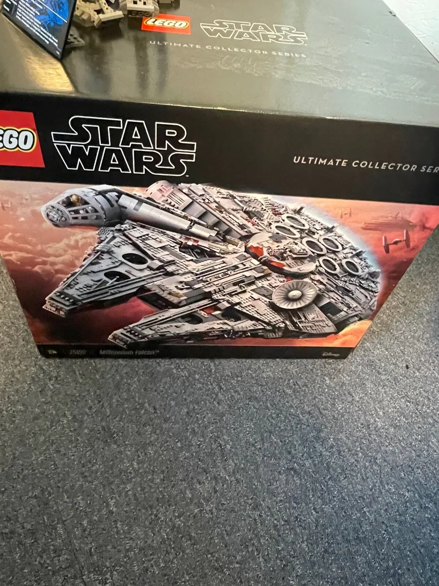 Lego 75192 Millennium Falcon - Image 2