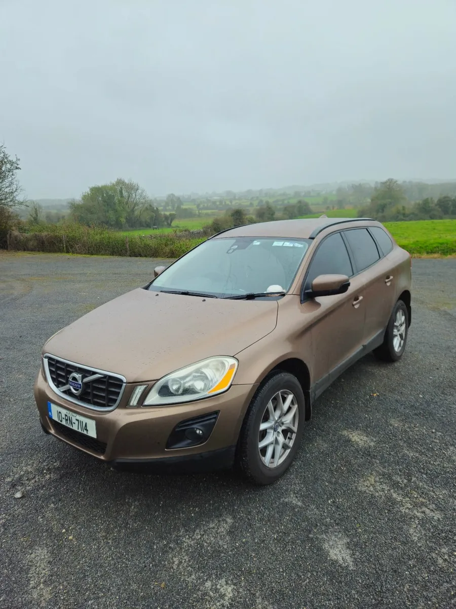 BARGAIN Volvo XC60 2010 - Image 1