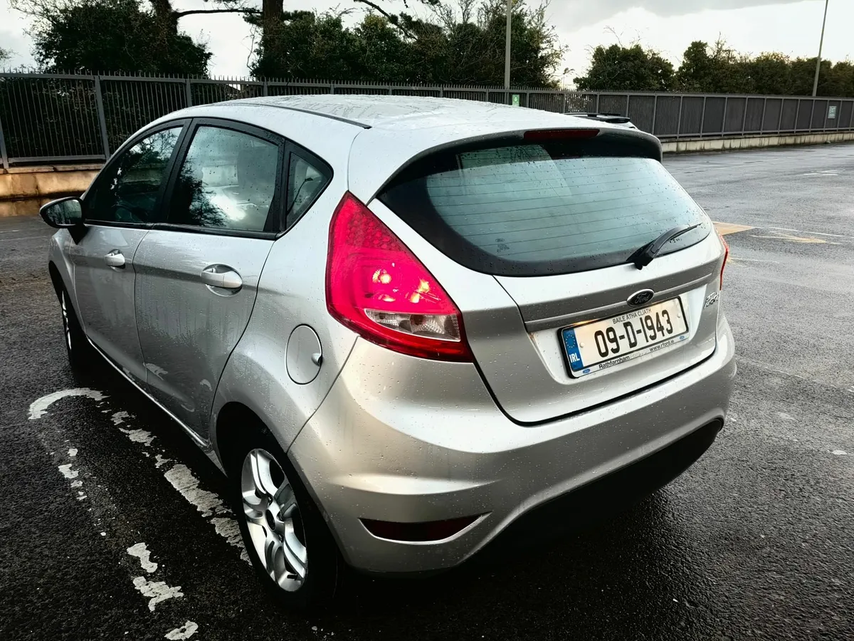 Ford Fiesta 2009 - Image 3