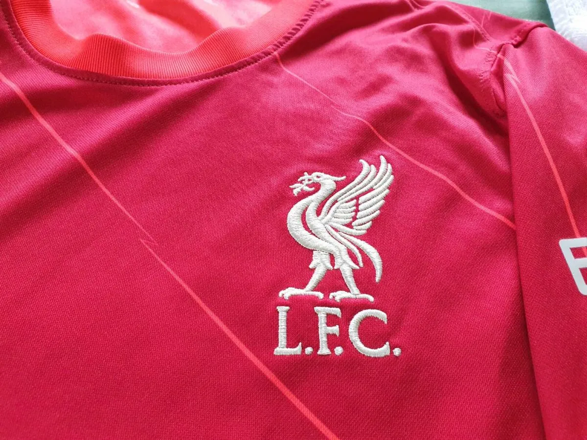 Liverpool Football Club Home Jersey 2021 to 2022 S - Image 2
