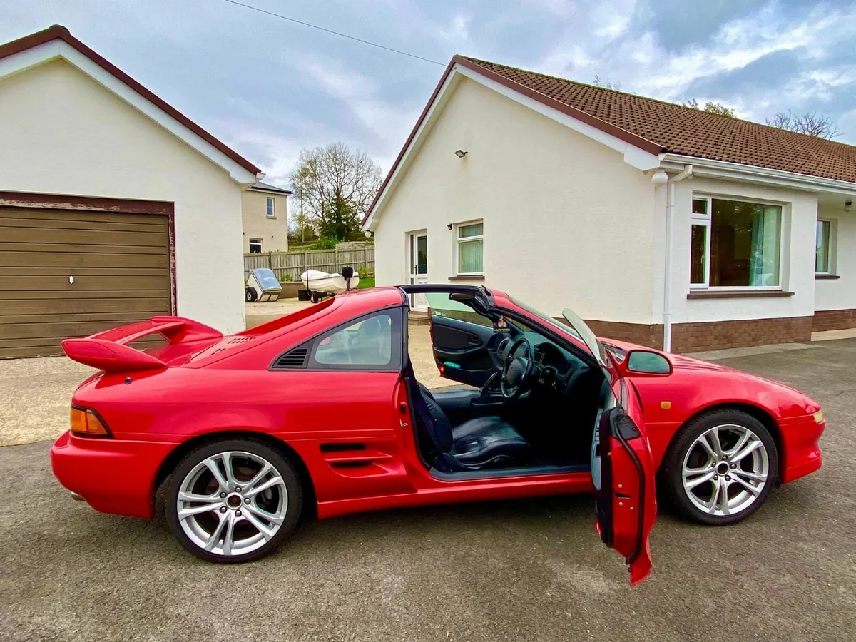 Toyota MR2 2000 - Image 2