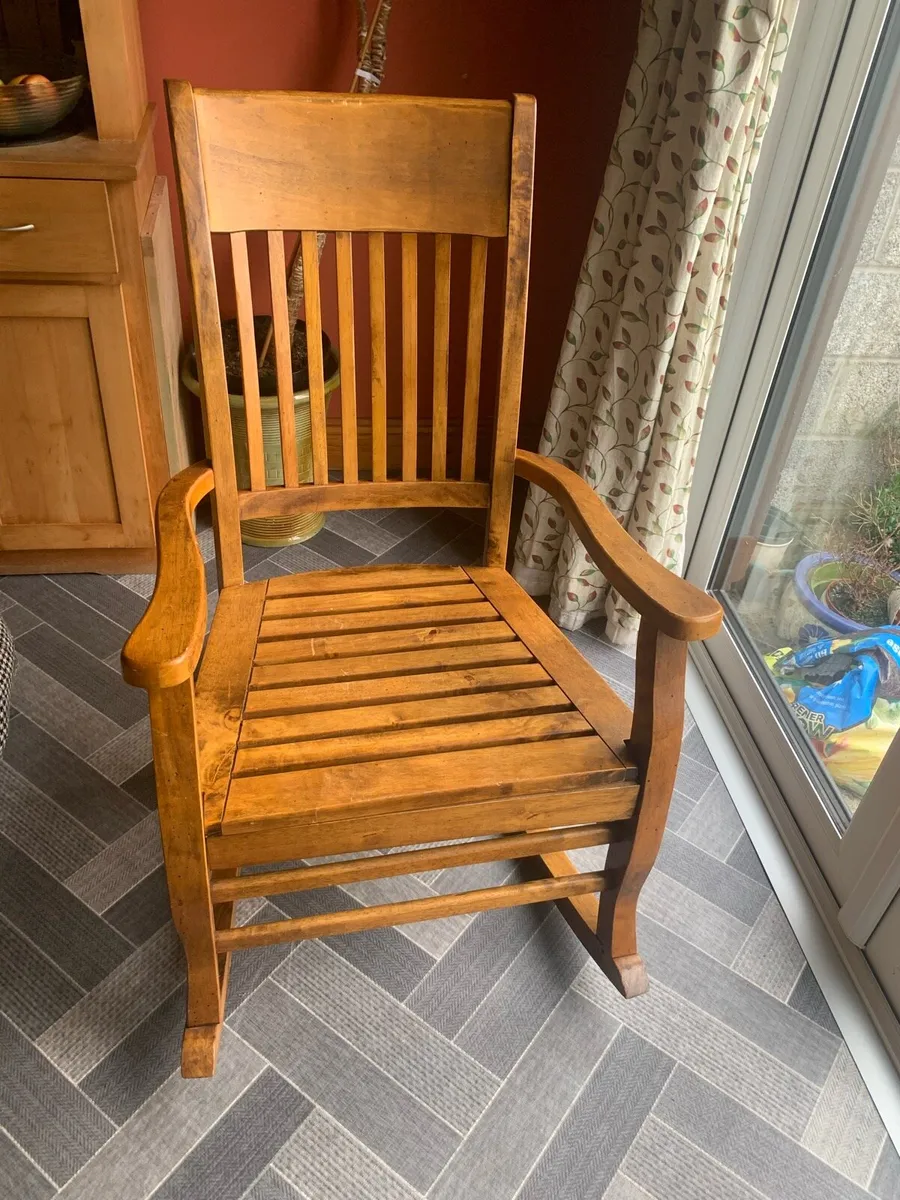 Rocking chair - Image 2