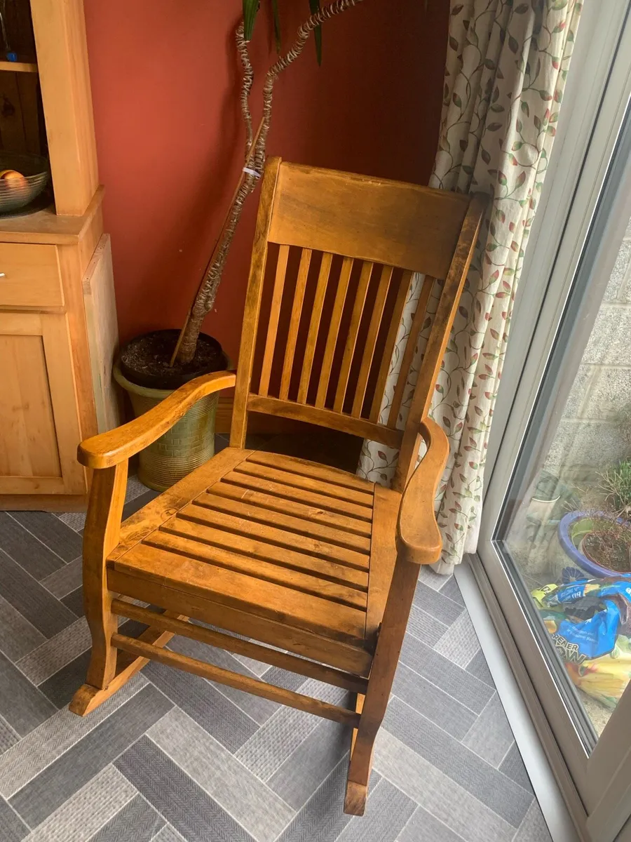 Rocking chair - Image 1