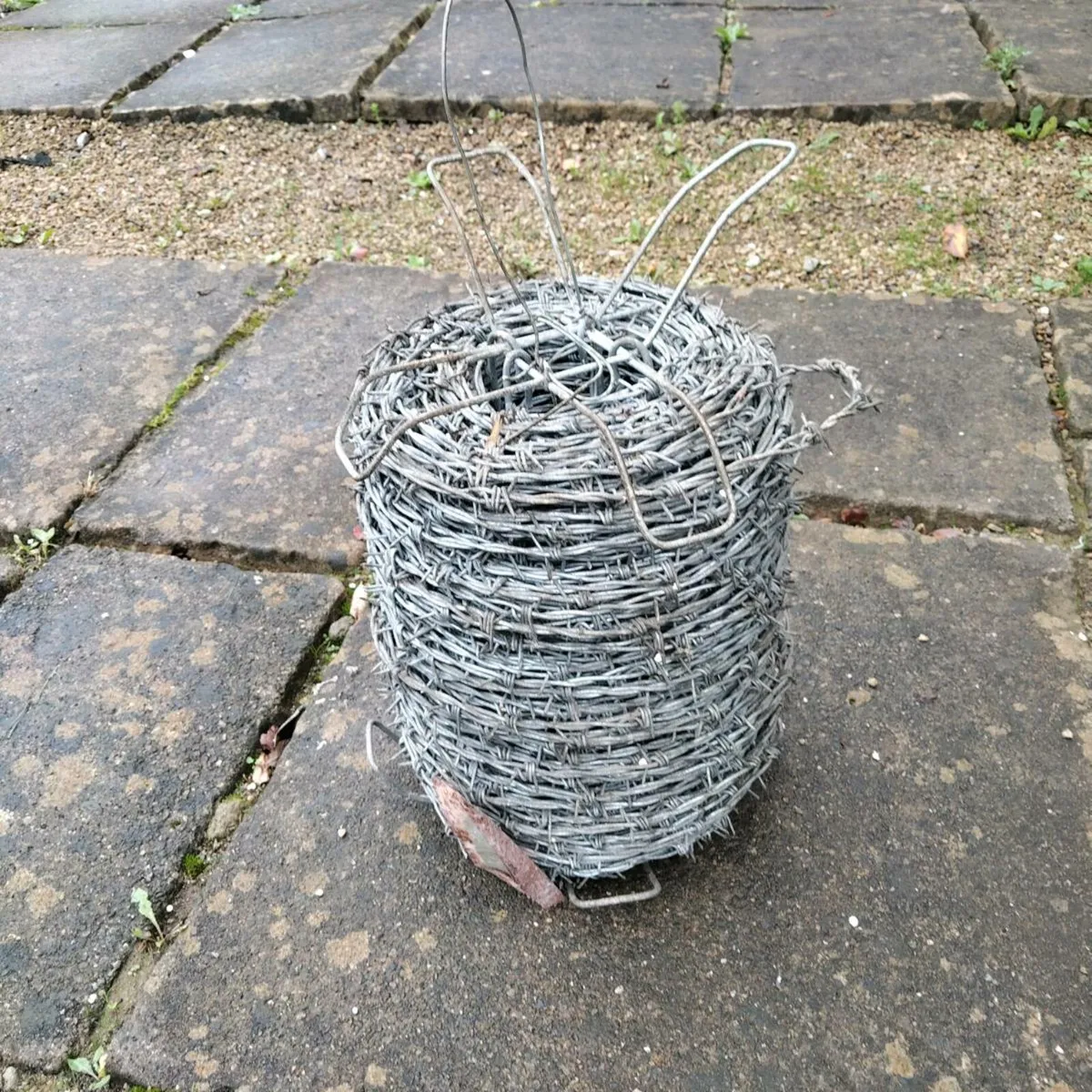 Roll of Barbed wire - Image 2