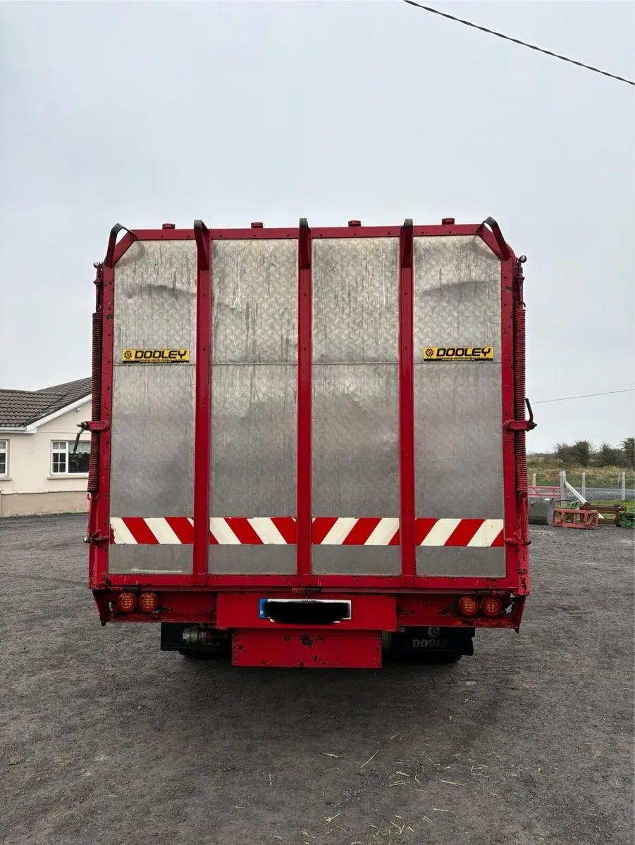 Dooley Cattle Trailer - Image 3