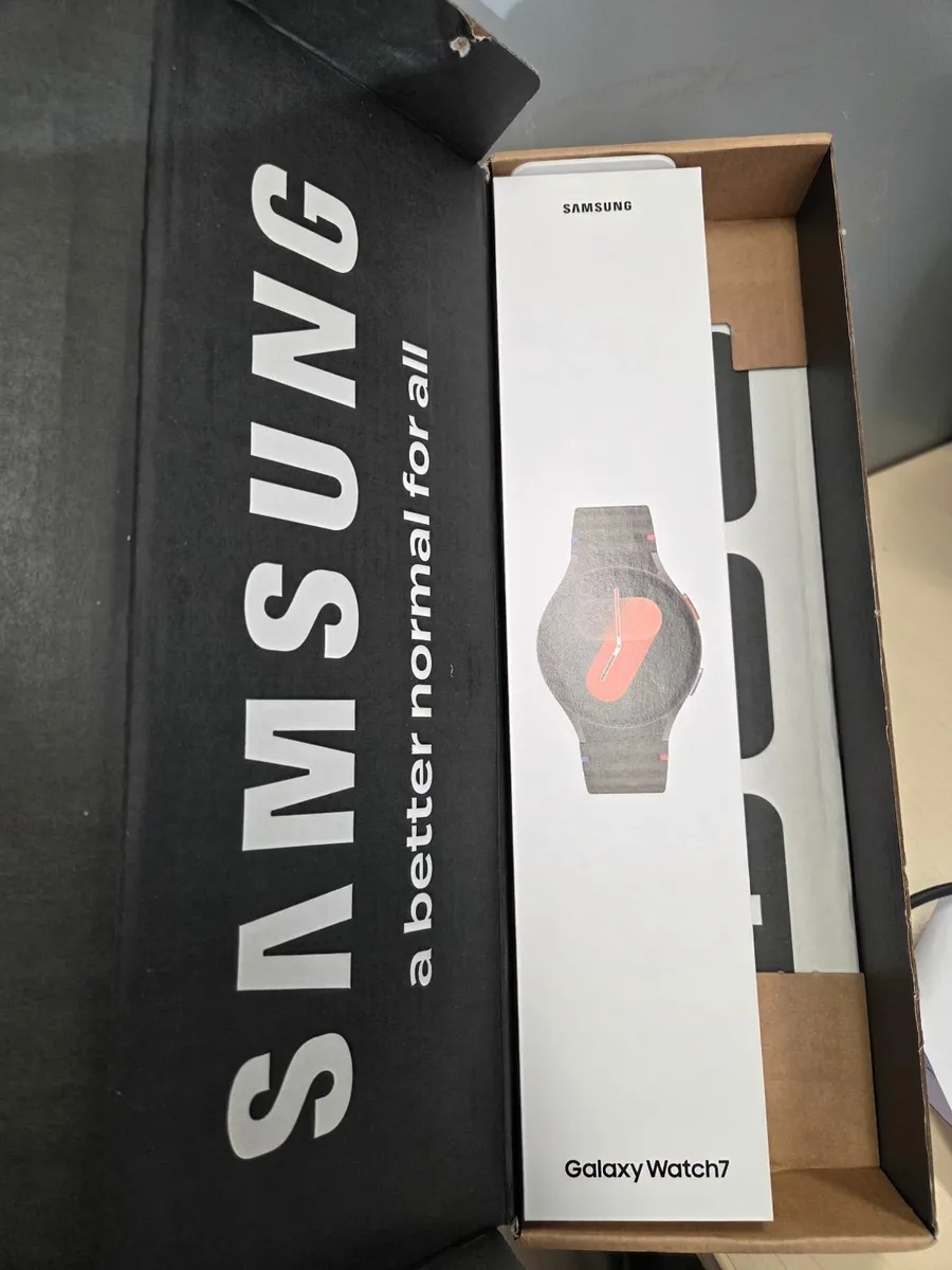 Samsung Galaxy Watch 7 (new sealed in box) - Image 1