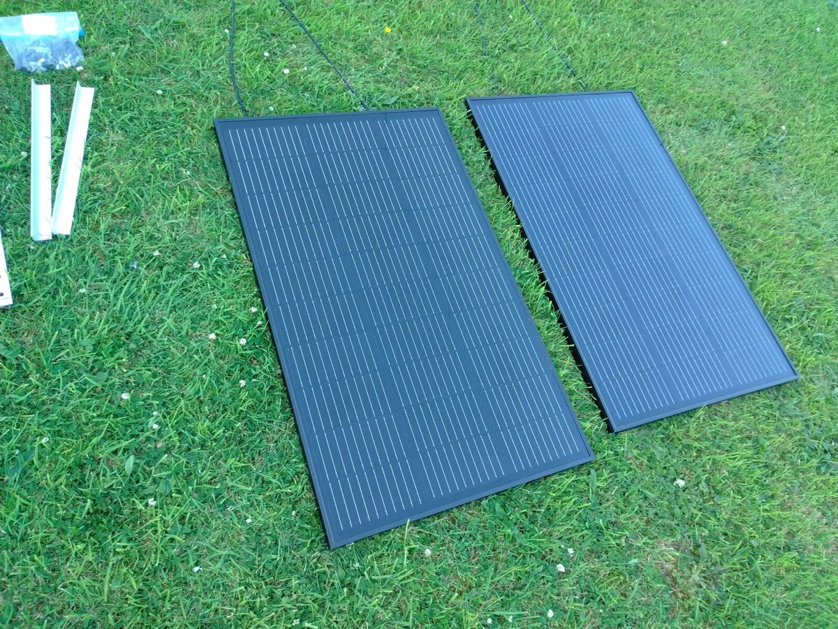 Ecoflow Solar Panels and x2 Wall Mounts €180 - Image 1