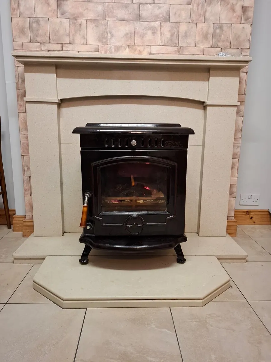 Stove, fireplace, hot water cylinder - Image 1