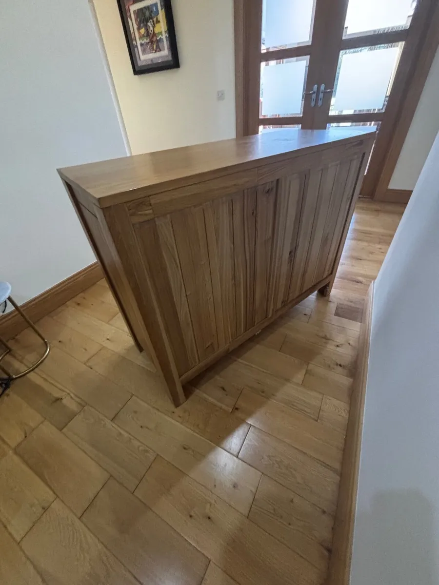 Sideboard - Image 4